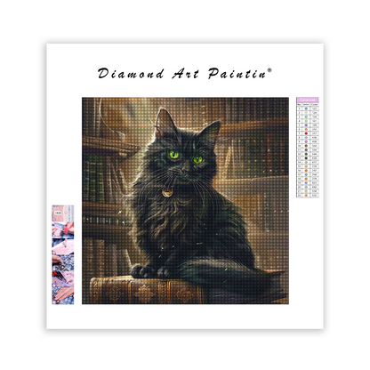 Schwarze Katze auf einem Bücherstapel - Diamantmalerei